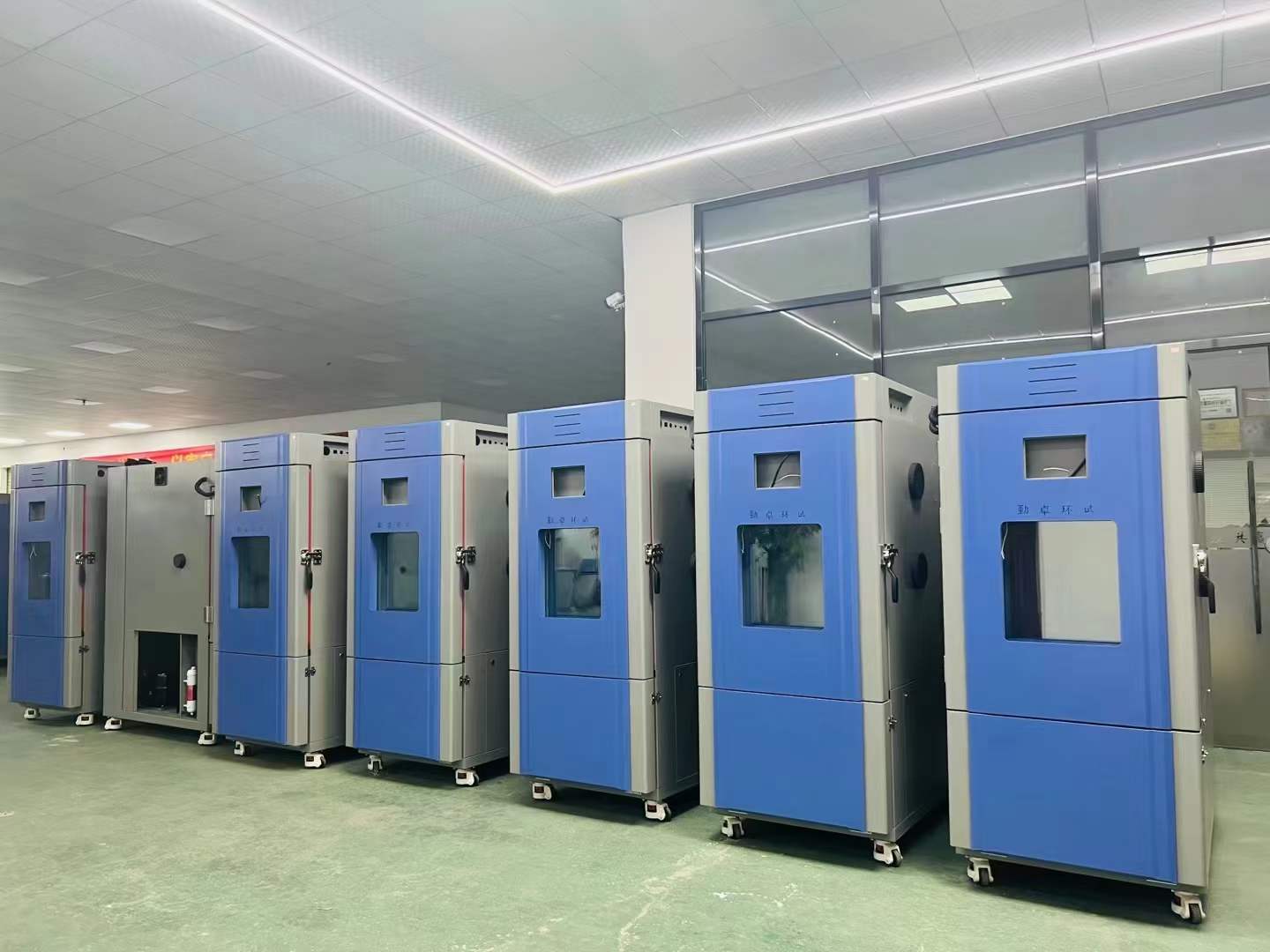高低溫濕熱交變試驗機