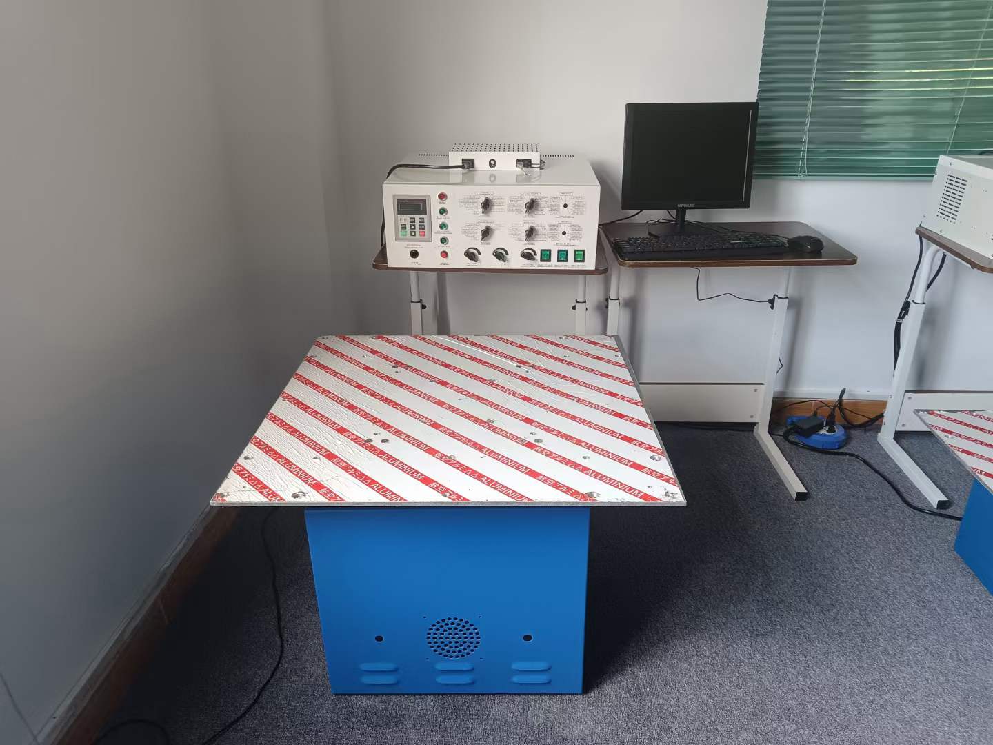 電磁式振動平台得多少錢